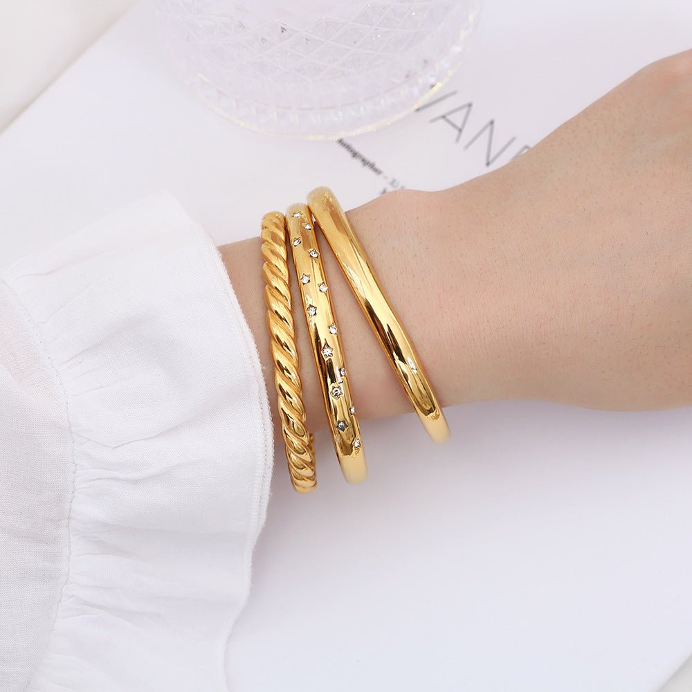 Gear Irregular Wave Buckle Stainless Steel Bracelet - OALEA